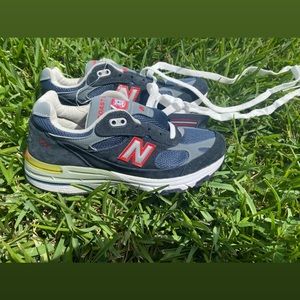 New balance 993 WMS sneaker size 5.5 in women!